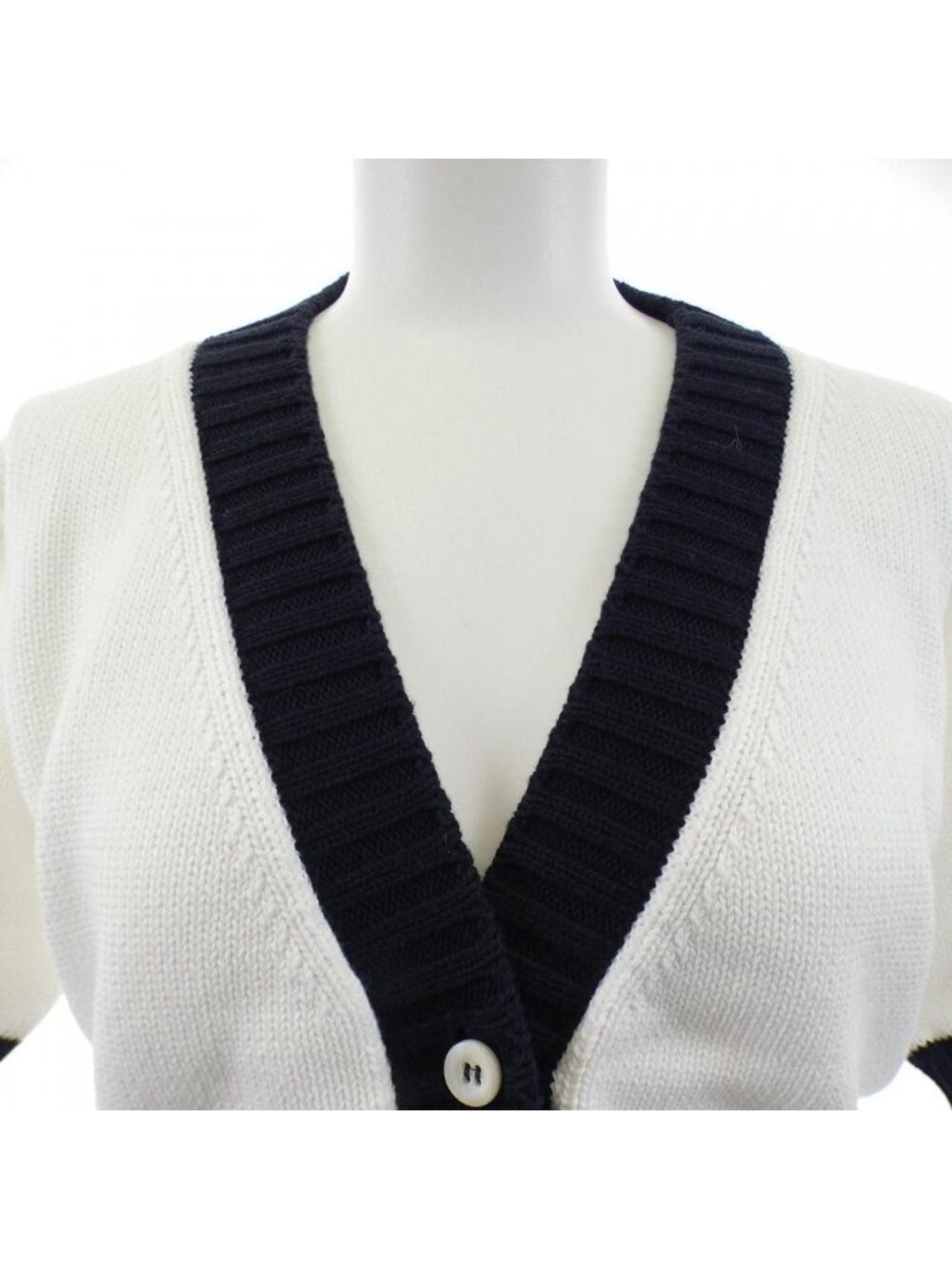 ★SOLD★ Prada Cardigan White - Picture 5 of 6